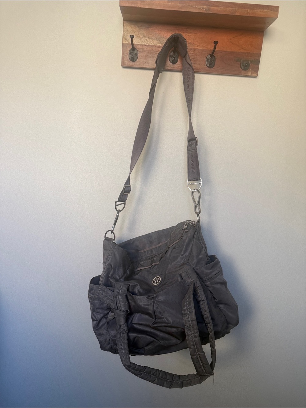 lululemon athletica gym duffle bag